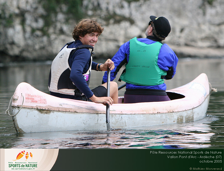 canoe008