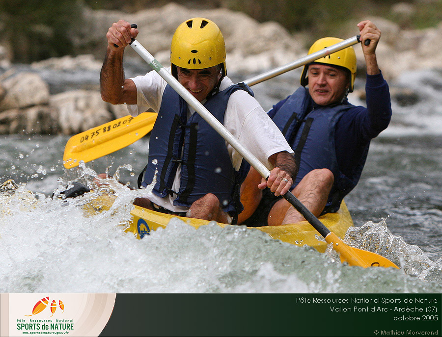 canoe048
