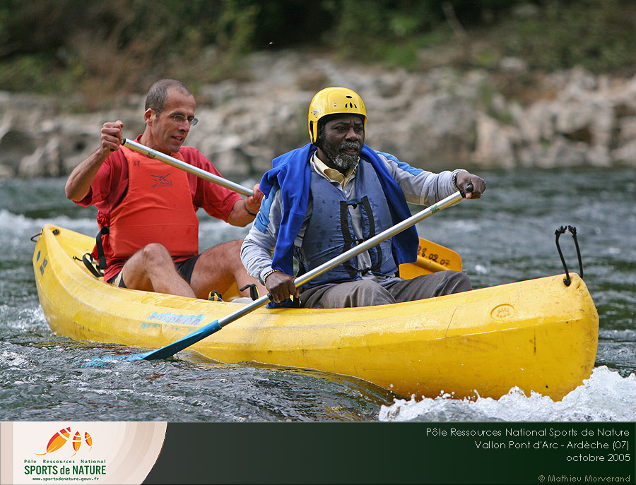 canoe050