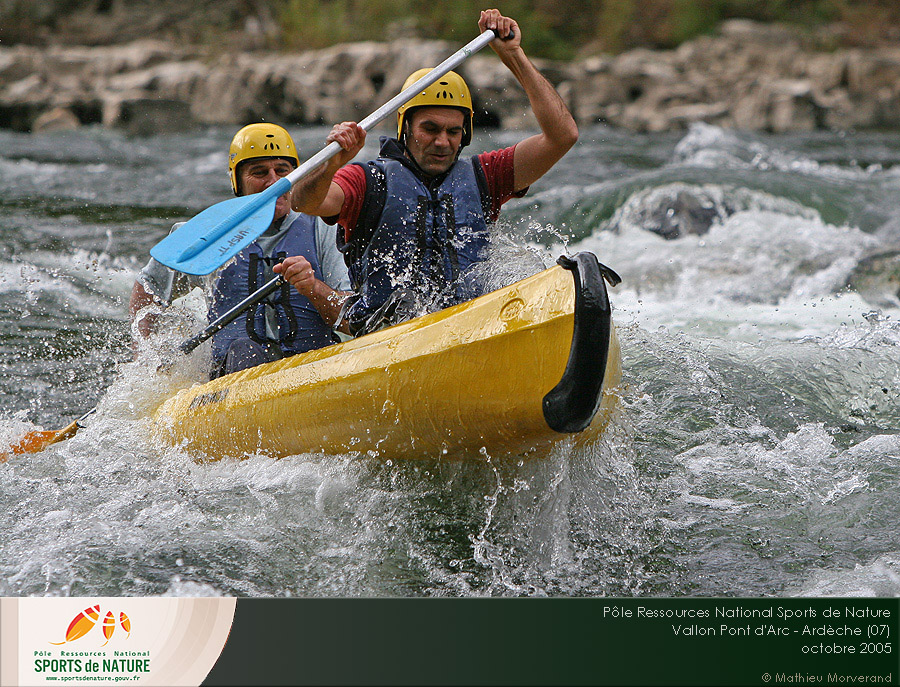 canoe056