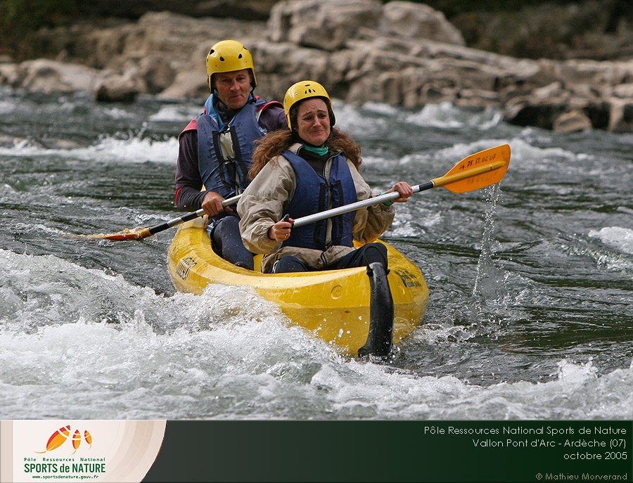 canoe068