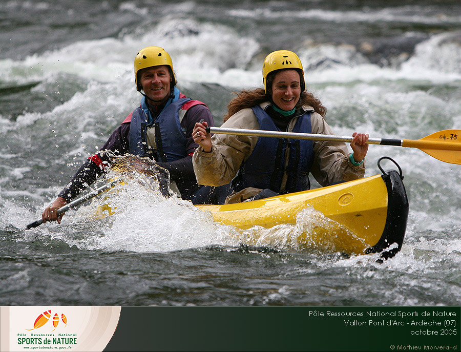canoe074